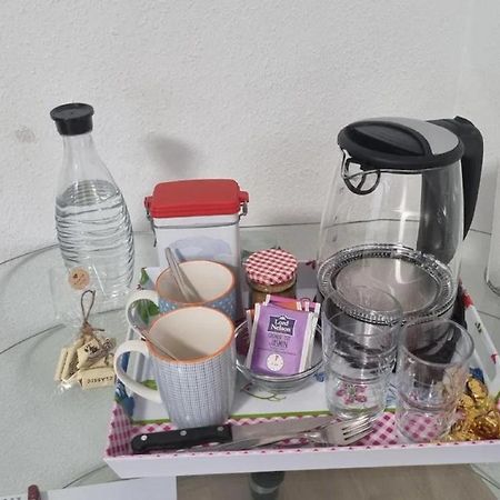 אולם Ferienzimmer Bei Thomas - Gemuetliches Schlaf- Und Wohnzimmer Mit Modernem Bad מראה חיצוני תמונה
