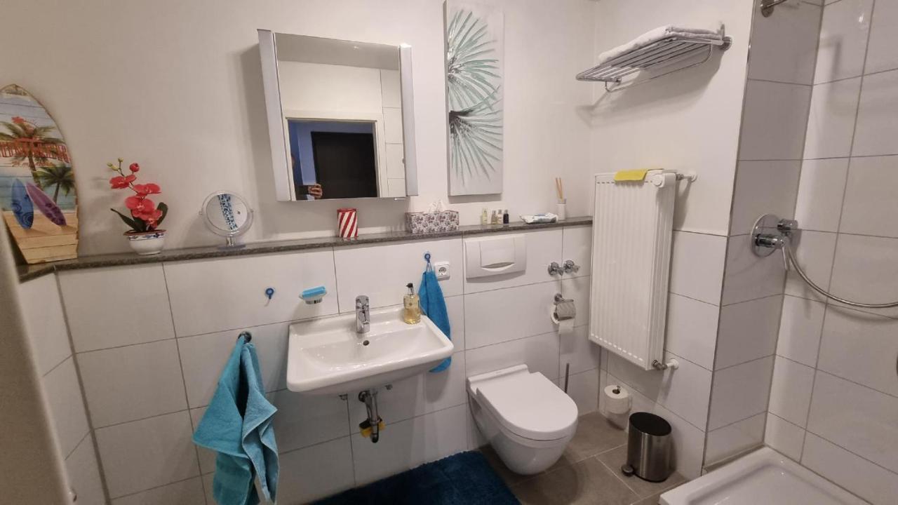 אולם Ferienzimmer Bei Thomas - Gemuetliches Schlaf- Und Wohnzimmer Mit Modernem Bad מראה חיצוני תמונה